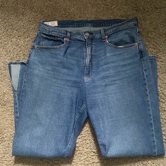 GAP High Rise 90’s Loose Jeans - Picture 4 of 5
